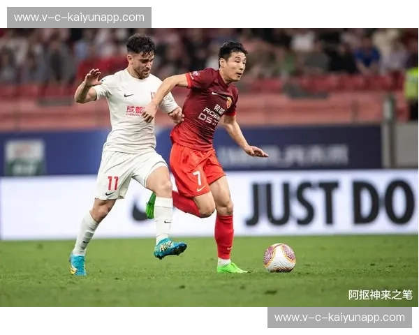 亚冠联赛俱乐部：荣耀之巅，热血与商业并行的新时代